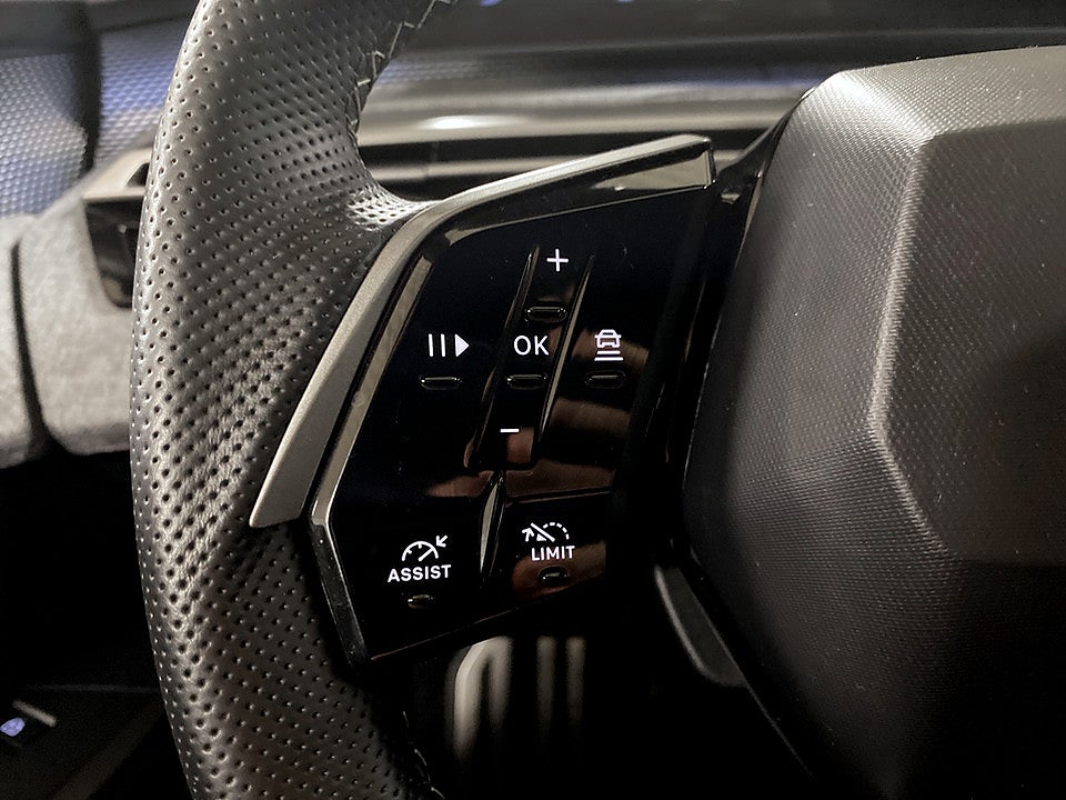 Bild på Peugeot 5008 GT Hybrid 145hk Aut 7-SITS B-KAMERA CARPLAY