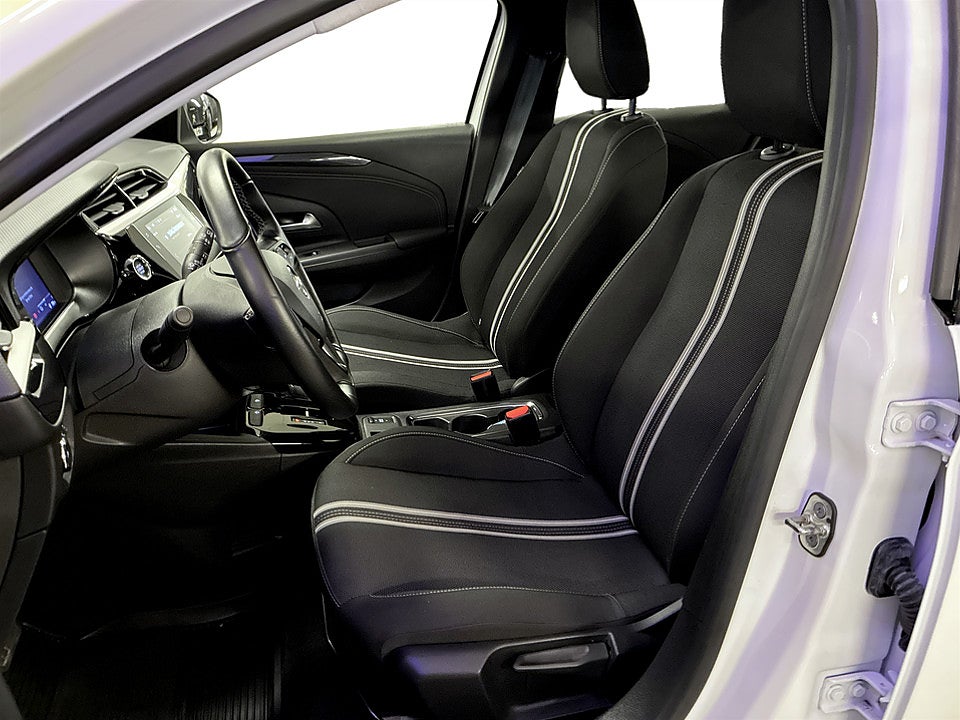 Bild på Opel Corsa-e D&T 50 kWh 136hk Aut B-KAMERA CARPLAY RATTVÄRME