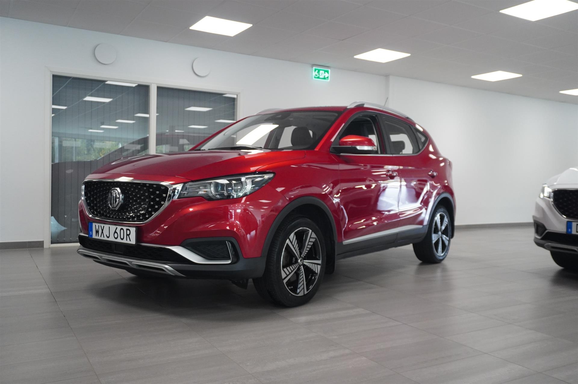 MG ZS Luxury 45kWh Dover White 2021, bild 3/10
