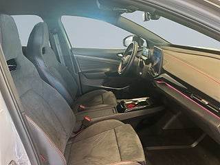 Volkswagen ID.5 GTX AWD MOMS Massage Drag Pvärme Cockpit 360°kamera S&V – bild 10