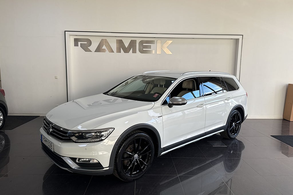 Volkswagen Passat Alltrack 2.0 TDI 4M 360° KAMERA Cockpit