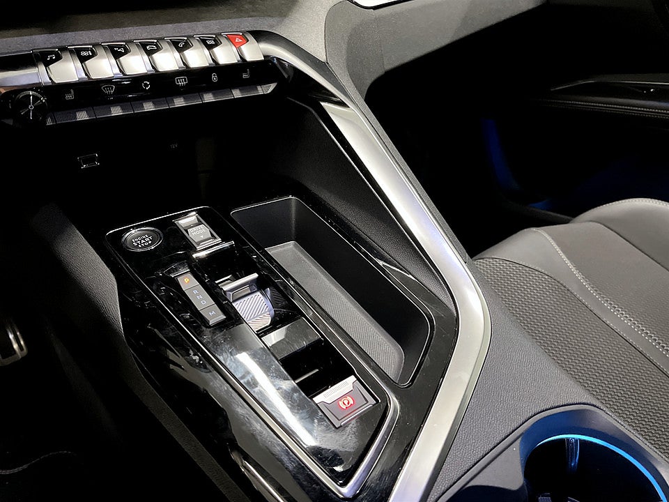 Bild på Peugeot 5008 GT 1.2 PT 130hk Aut 7-SITS B-KAMERA 