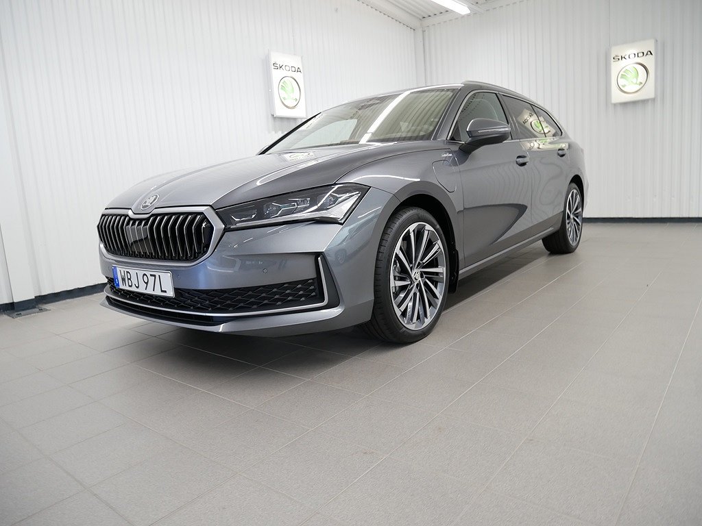 Skoda Superb Combi 2024 L&K 1,5 TSI IV 204 HK 6 VX