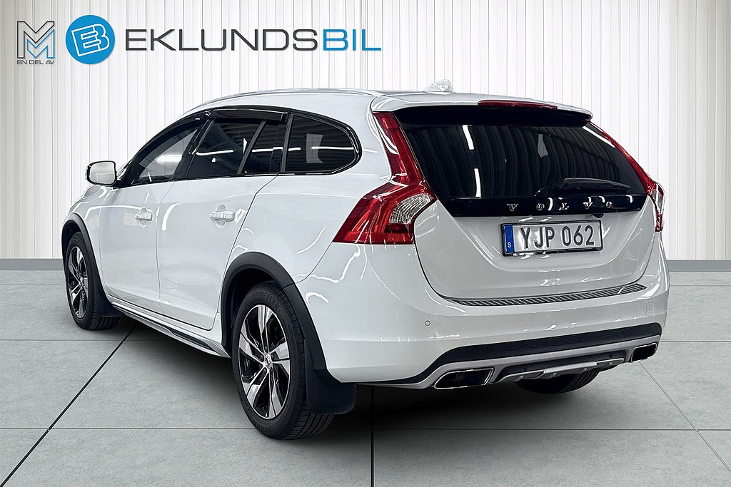 Volvo V60 Cross Country 2017