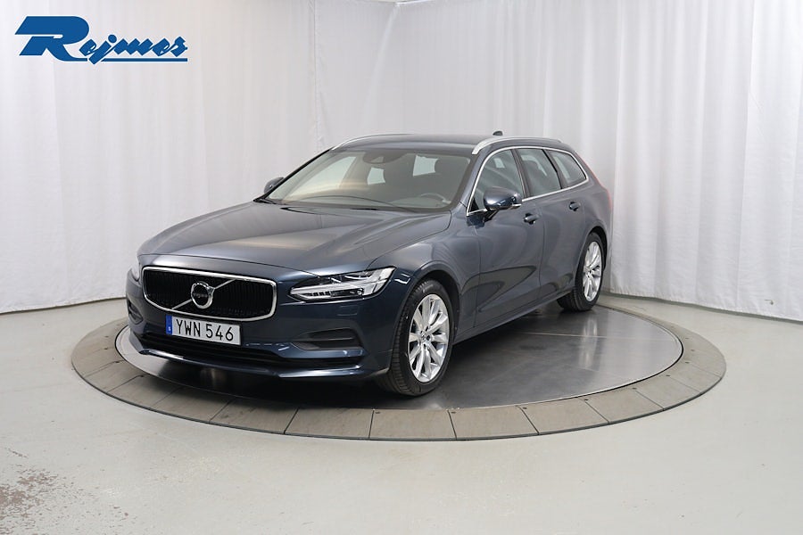Volvo V90 D4 Momentum SE