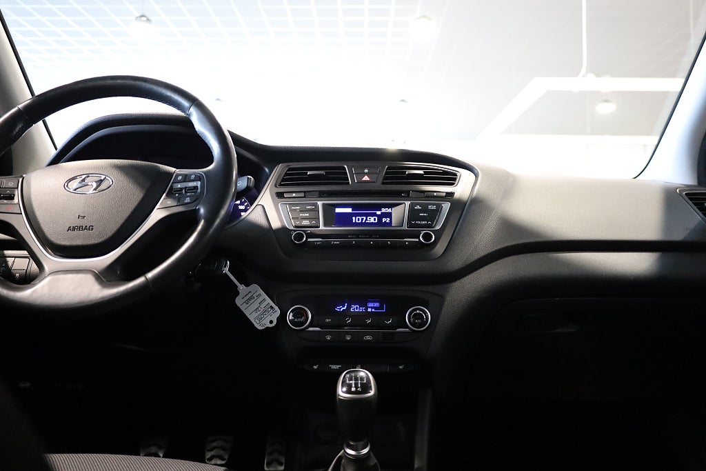 Hyundai i20 Active 1.0 T-GDI blue Premium Blåtand PDC Rattvärme 2017