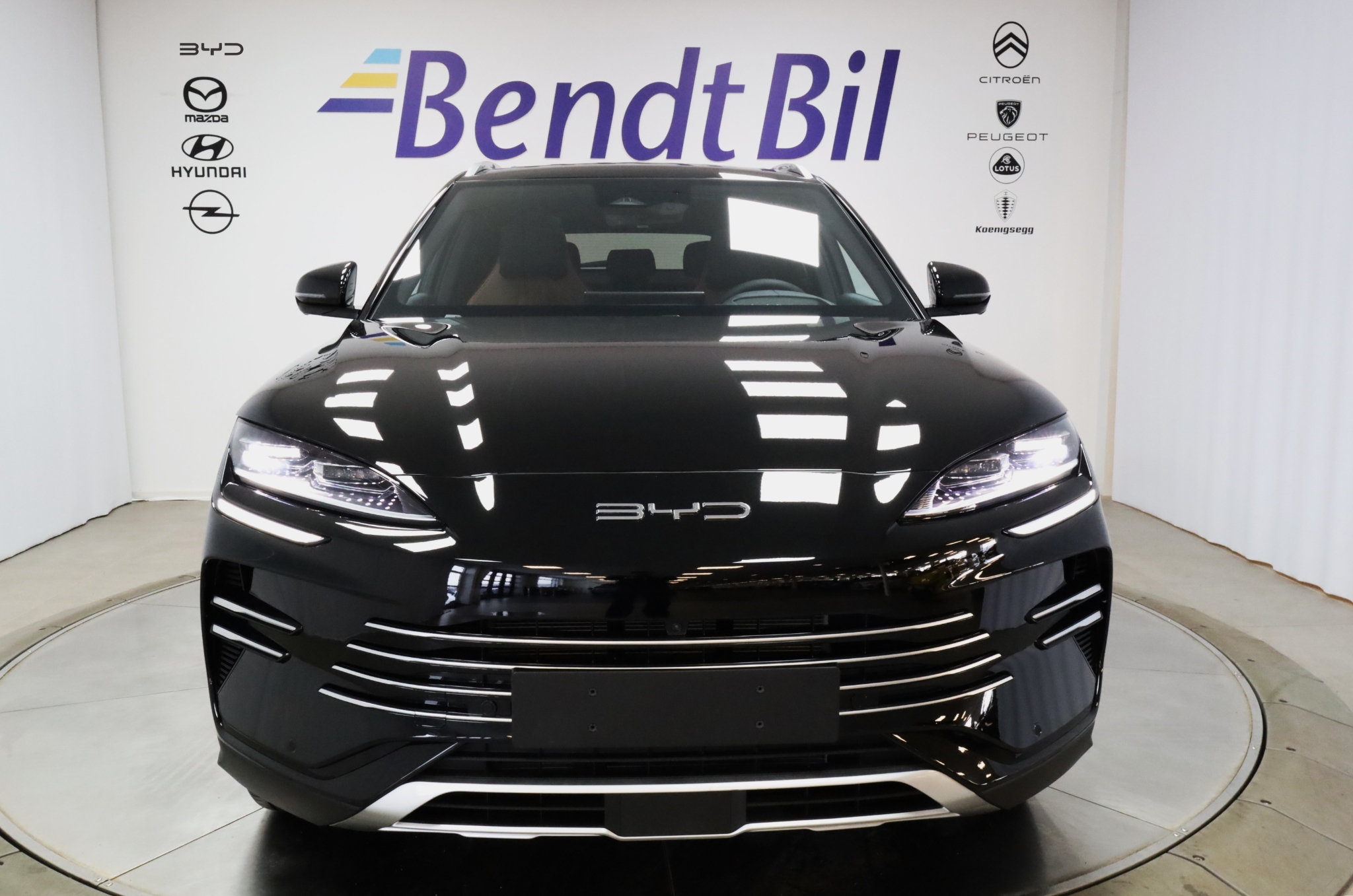 BYD Seal U DM-i 2026, kuva 2/55