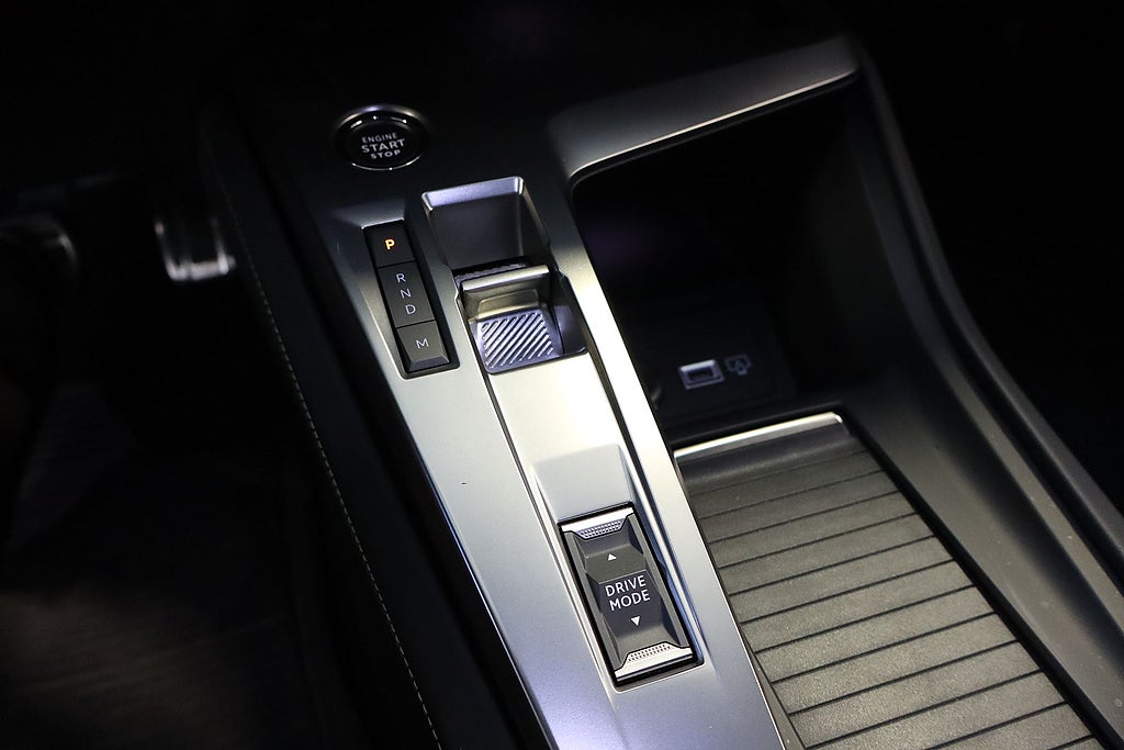 Bild på Peugeot 408 GT 1.2 PT 130hk Aut - B-KAMERA, NAVI, CARPLAY, 1 ÄGARE