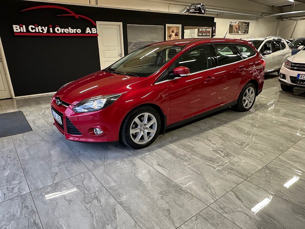 Ford Focus 1.6 TDCi Titanium  3-Ägare / Drag / Nyservad & Besiktad