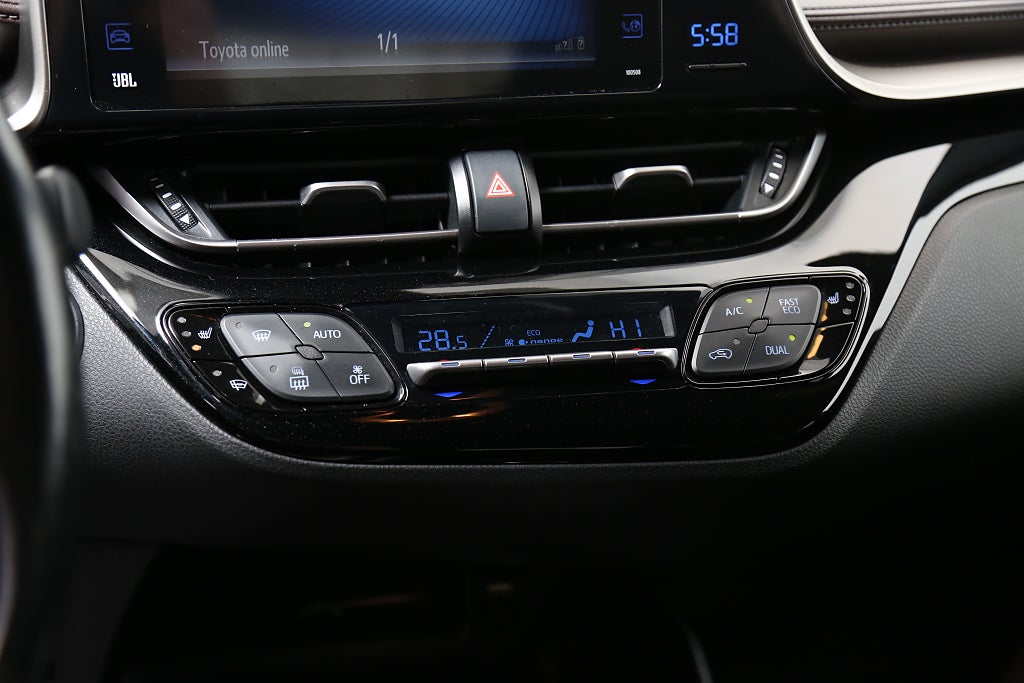 Toyota C-HR 1,2 Turbo AWD Executive Aut Kamera JBL Motorv Drag 2017