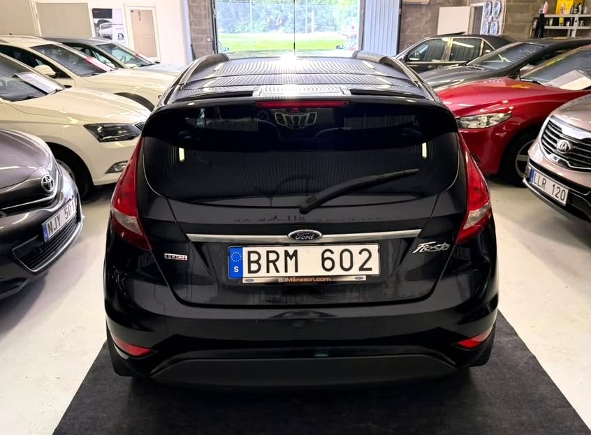 Ford Fiesta 2011, bild 6/10