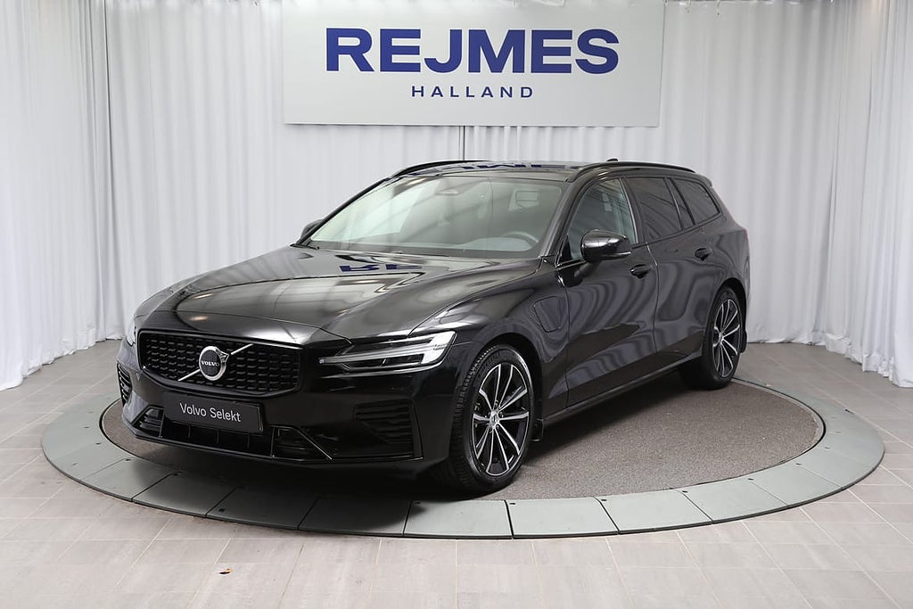 Volvo V60 T6 Plus Dark Edition |Drag |Kamera |Läder |Elstol |Mörkton