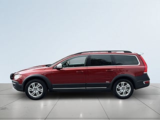 Volvo XC70 D4 AWD Summum SoV-Däck/Navi/Skinn/Värmare/Drag/Elstol – bild 4