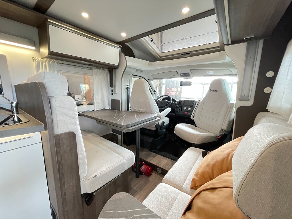 Benimar Tessoro 463 / B-körkort / Taksäng / Solcell / 165hk /  - Benimar