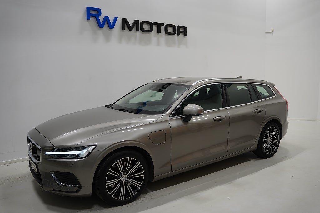 Volvo V60 Recharge T6 AWD 340hk Inscription Exp P-värm B-kamera