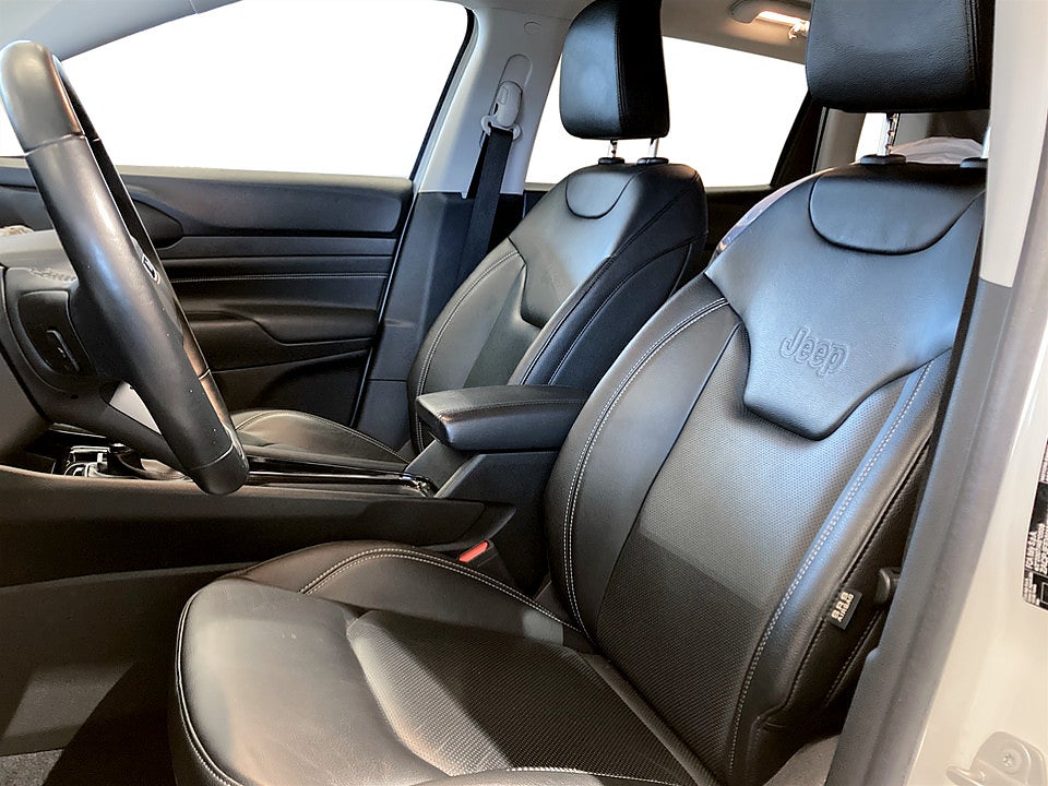 Bild på Jeep Compass PHEV S 4xe 240hk Aut AWD B-KAMERA ELSTOL CARPLAY