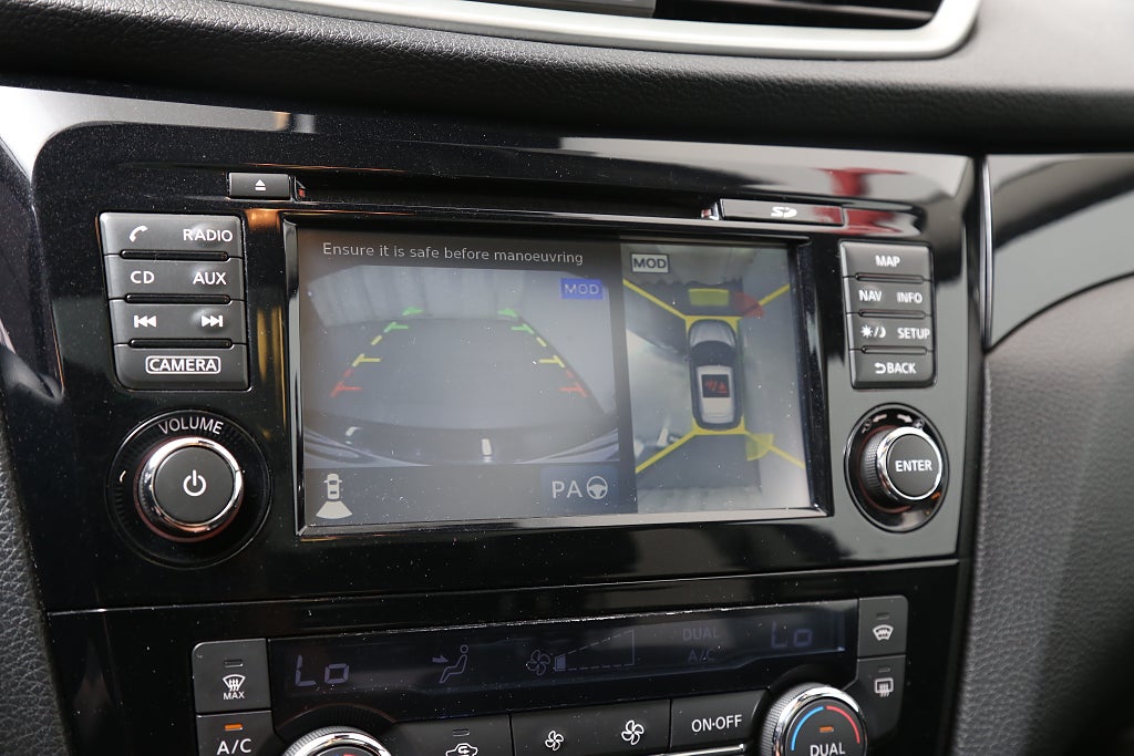 Nissan Qashqai 1,2 DIG-T Tekna Panorama Navi 360°-kamera 2015