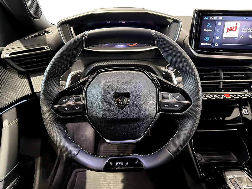 Bild på Peugeot 2008 GT 1.2 PT 130hk Aut B-KAMERA CARPLAY