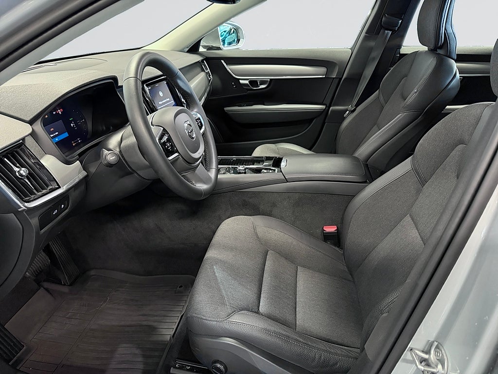 Volvo V90 Recharge T6 AWD Core Edition Adaptiv Fart Drag Värmare bild 10