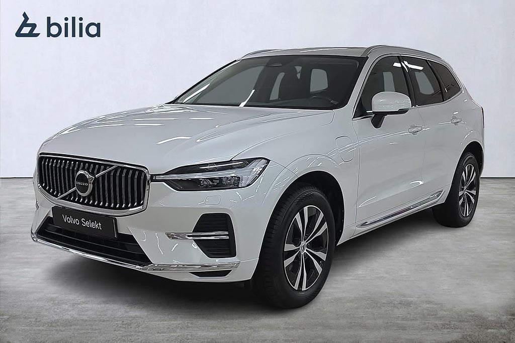 Volvo XC60 Recharge T6 Core Bright / Panorama / Kamera