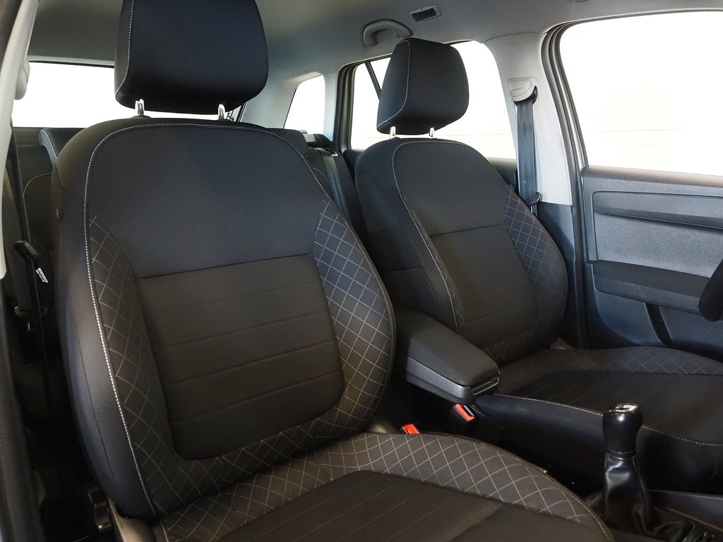 Skoda Fabia Kombi 1.0 TSI 95hk Style Dragkrok Motorvärmare 2018