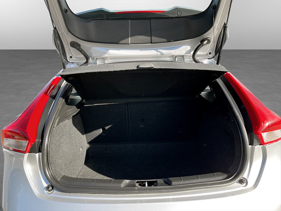 Bild på Volvo V40 Momentum D3 150hk Aut LÅGA MIL