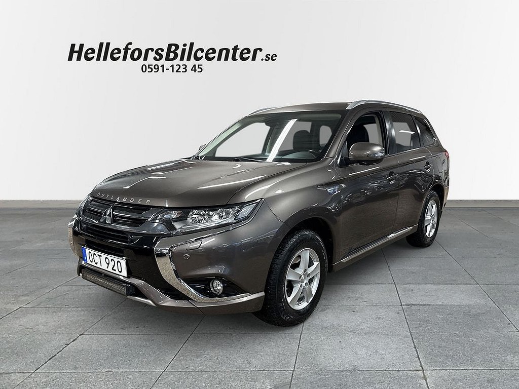 Mitsubishi Outlander PHEV AWD Plugg-In hybrid Drag Skinn 360 kamera