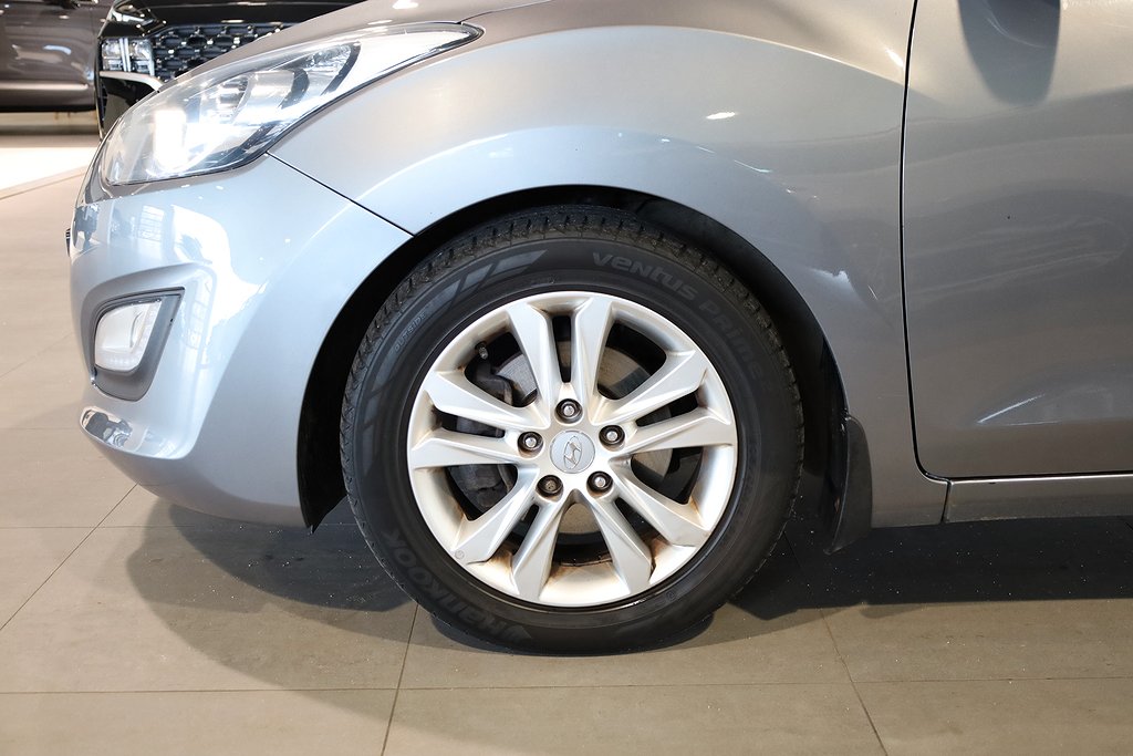 Hyundai i30 1,6 CRDi 110hk Business Automat 5D Bluetooth PDC 2014