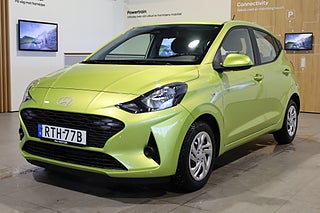 Halvkombi Hyundai i10 1 av 20