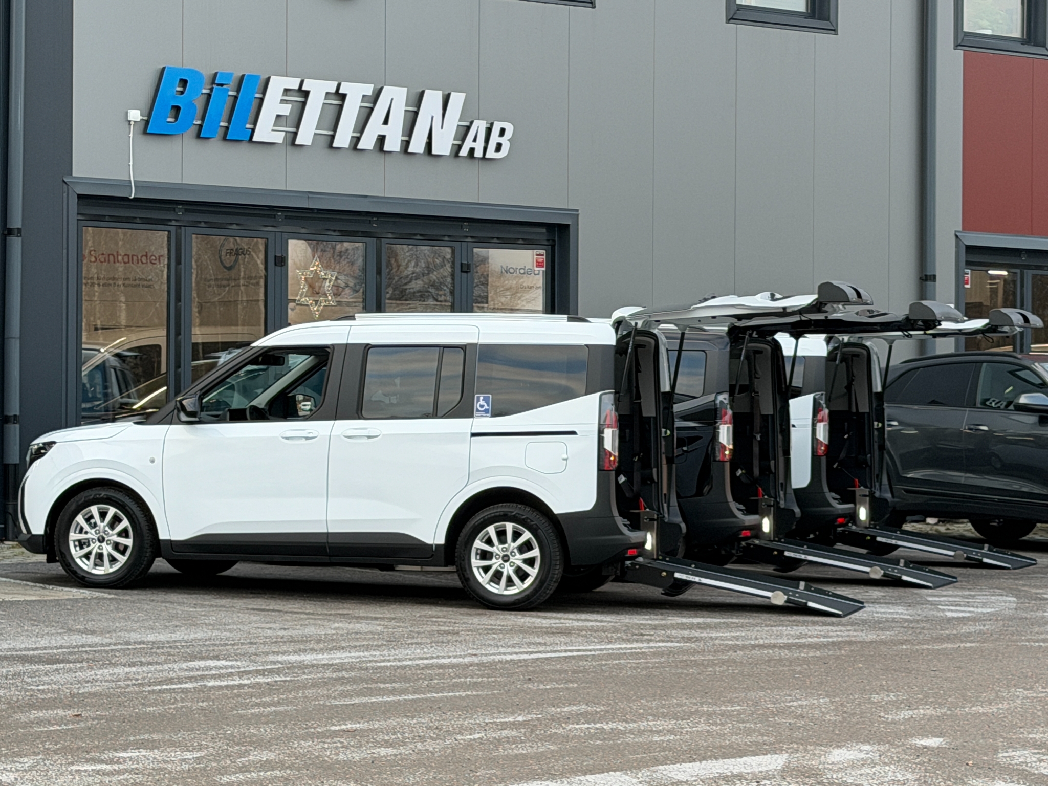 Ford Tourneo Courier 1.0 2025, bild 2/50