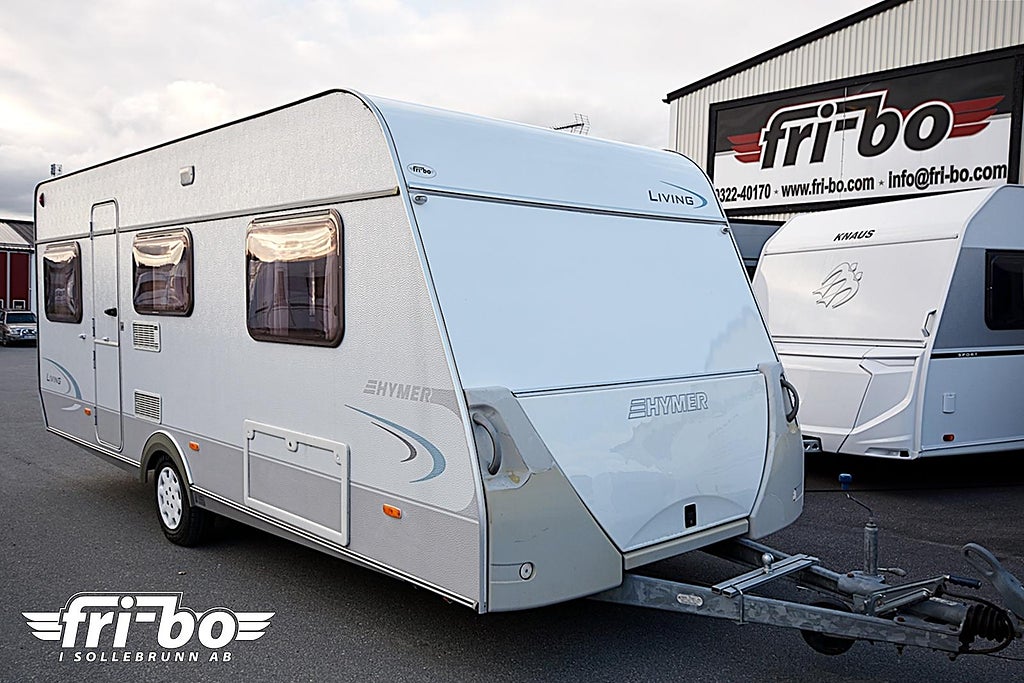 Hymer 530 EL Living, Långbäddar