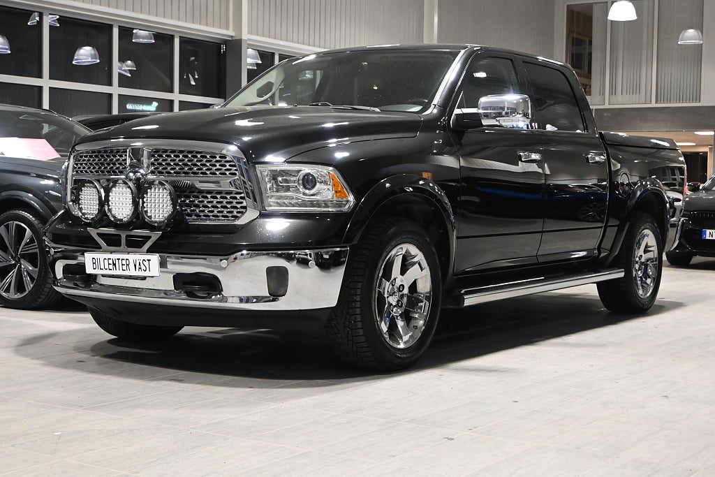 Dodge RAM 1500 5.7 V8 HEMI 394hk Laramie Luftfjädring 