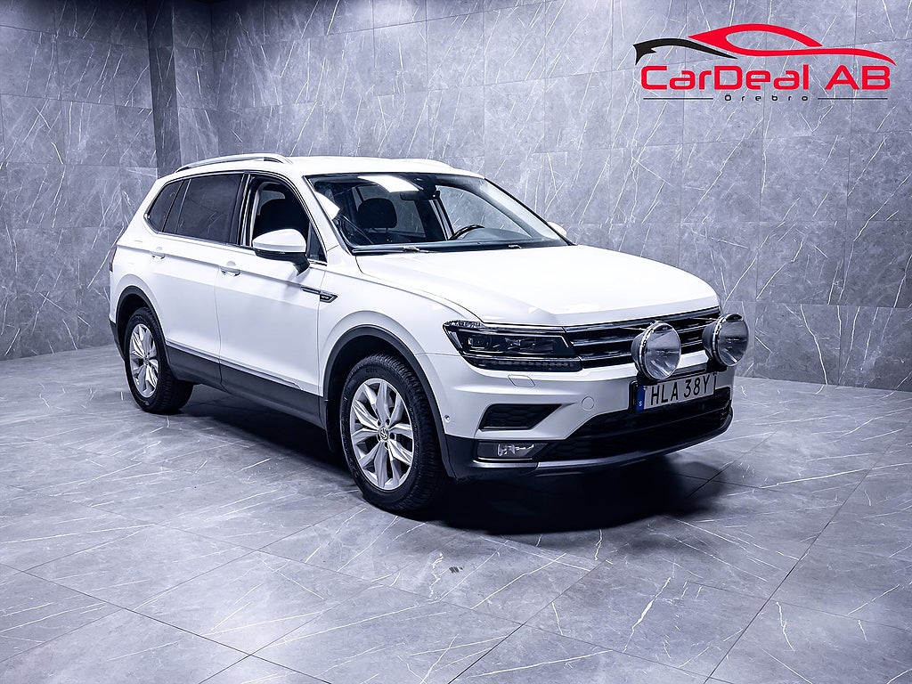Volkswagen Tiguan Allspace 7-Sits 2.0 TSI 4M Värmare Extraljus Massage Kamera MOMS