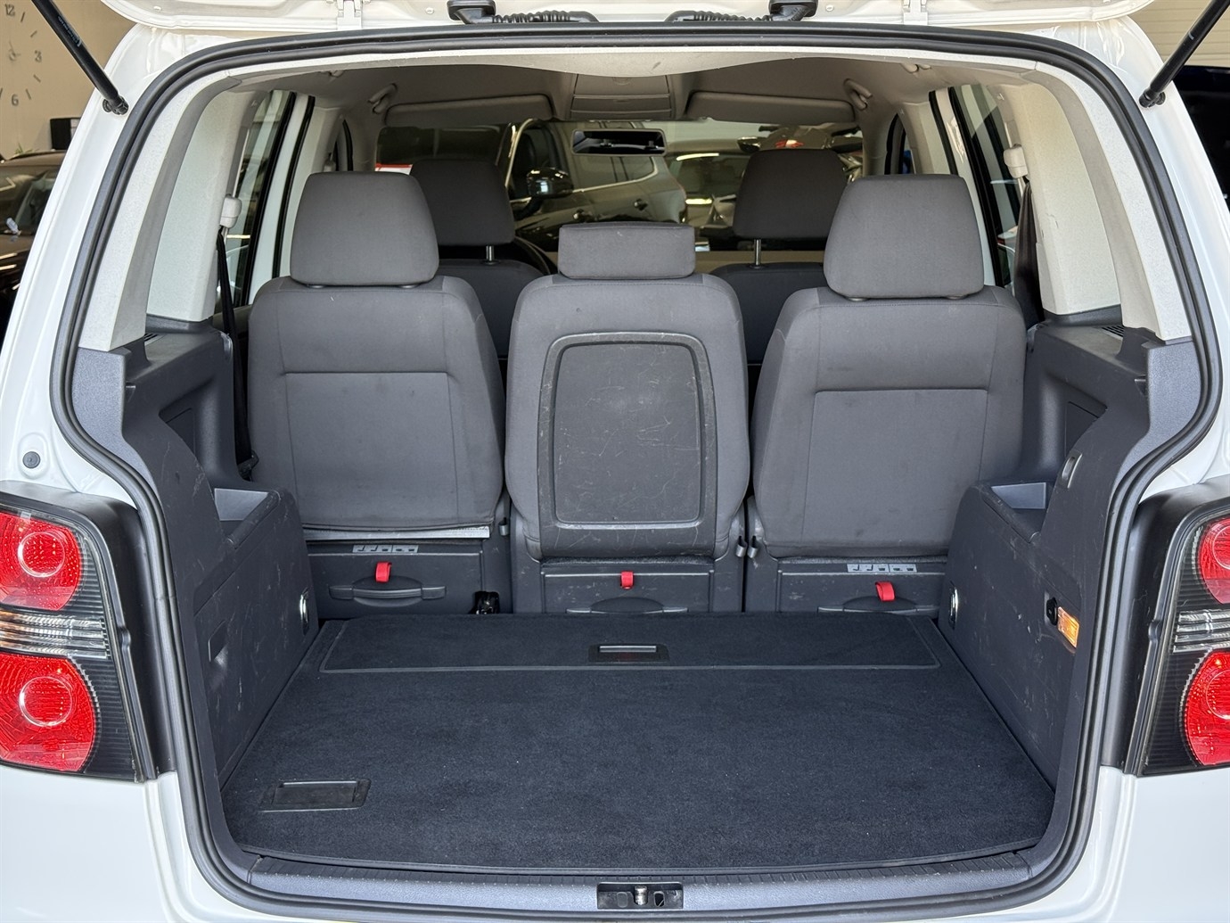 Volkswagen Touran 2010, bild 5/46
