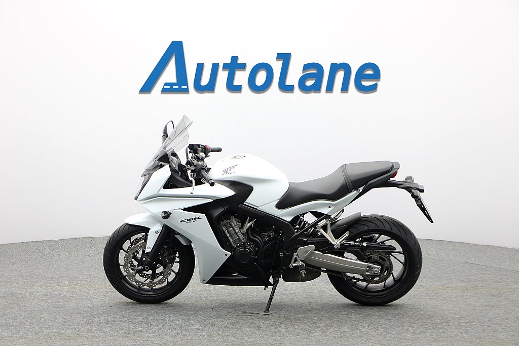Honda CBR650F *ABS Nyservad Nya Däck Endast 900 mil!