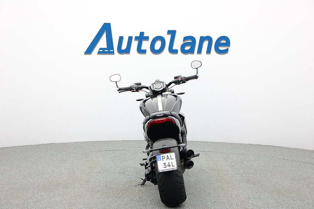 Triumph Rocket 3 Storm R