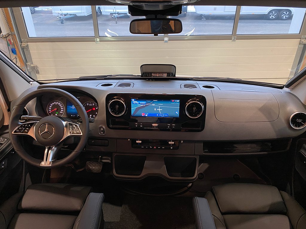 Kabe Royal x 780 LT /Taksäng/Adaptiv farth/Mercedes/Badrum Bak - Kabe