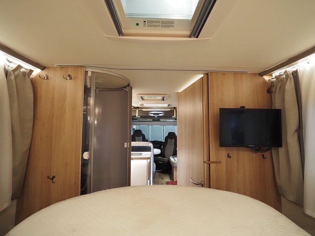 Knaus Sky I 700 LX Queenbädd Automat Markis Stort garage 3850kg 2018