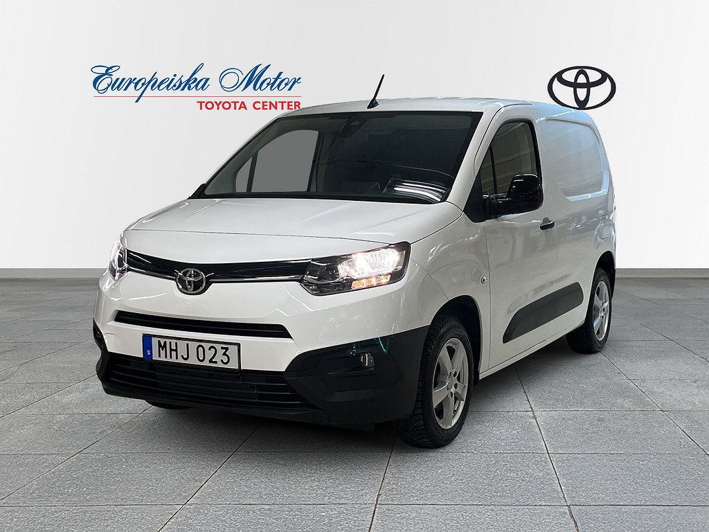 Toyota ProAce City 1.2 / Comfort / V-hjul / 130 HK