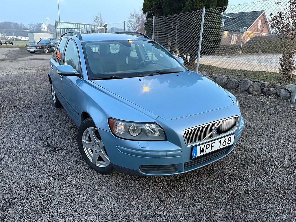 Volvo V50 2.4