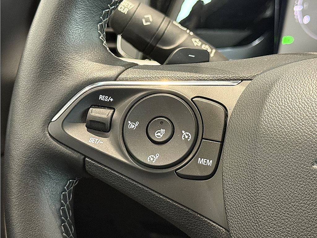 Bild på Opel Grandland GS-Line 1.2 PT 130hk Aut - B-KAMERA, CARPLAY