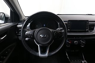 Halvkombi Kia Rio 9 av 20