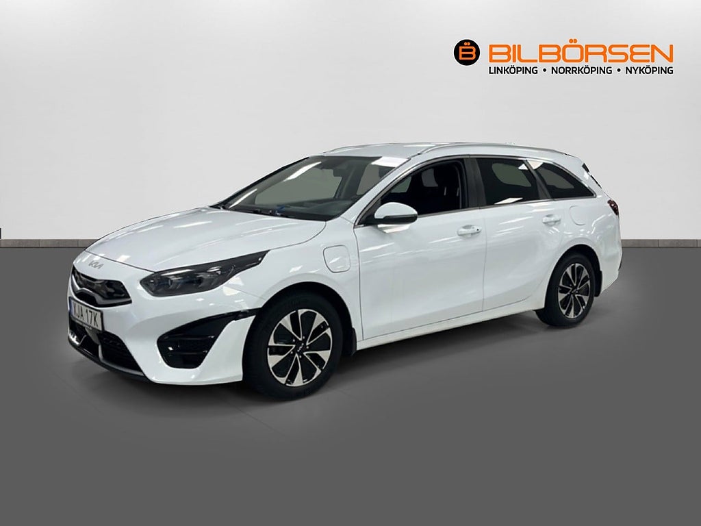 Kia Ceed SW Plug-in Hybrid Action