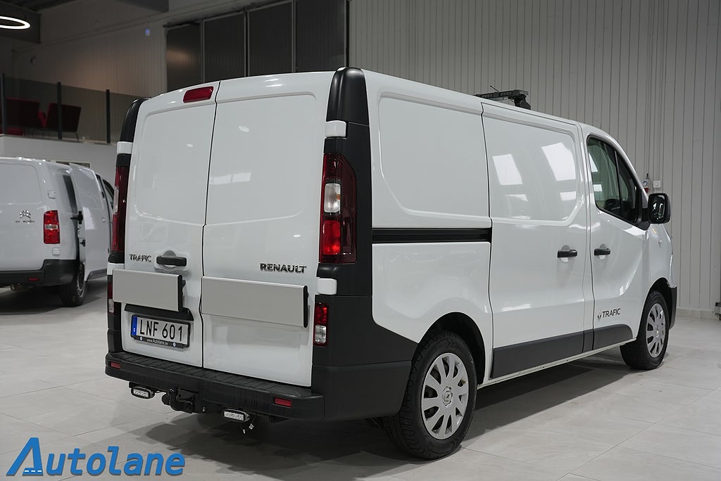 Renault trafic Skåpbil 2.9t 1.6 dCi Värmare,Dragkrok,Inredning,3-Sits