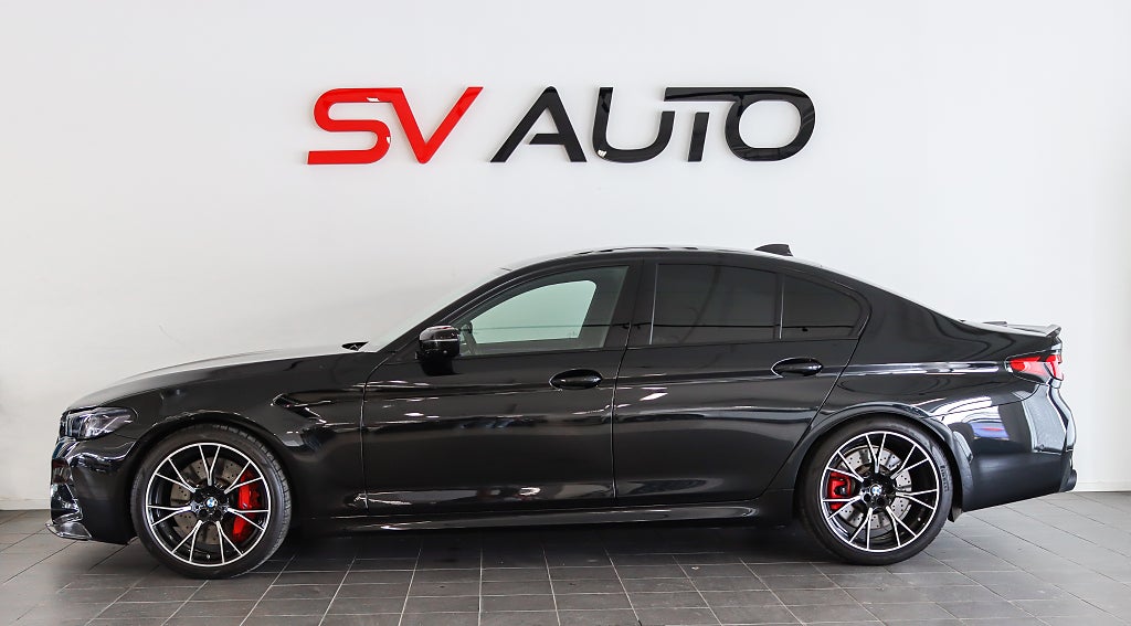 BMW M5 Competition Kolfiber Massage Milltek HuD 360 H/K