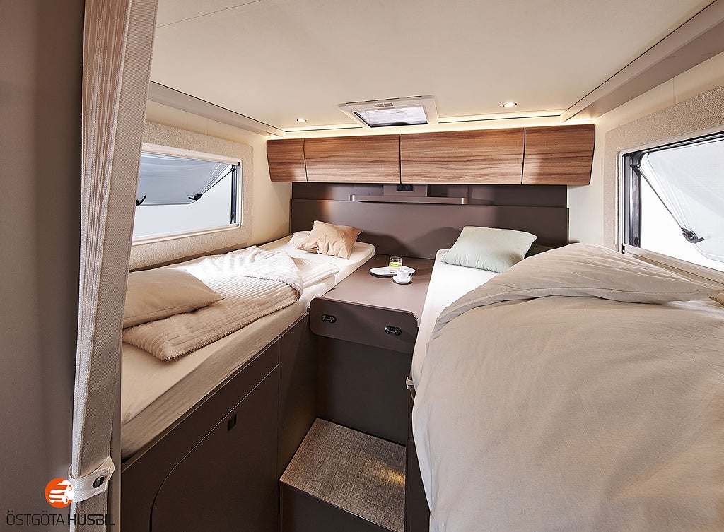 Bürstner B66 TD 690 långbäddar/taksäng leverans ca v.28