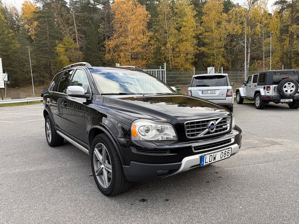 Volvo XC90 D5 AWD 200hk Automat 7-sits R-Design Nyservad