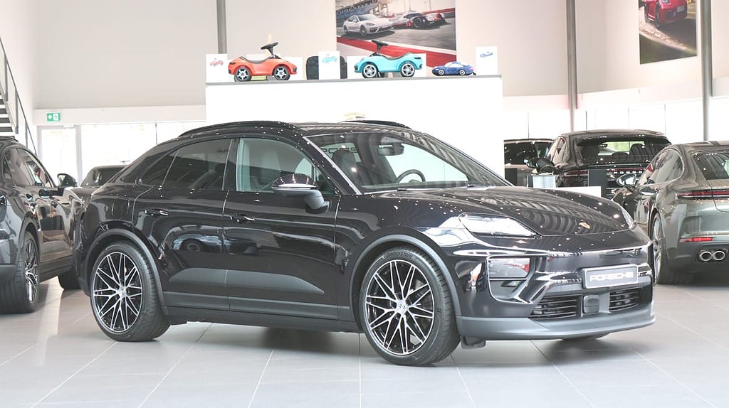 Porsche Macan 4 Electric