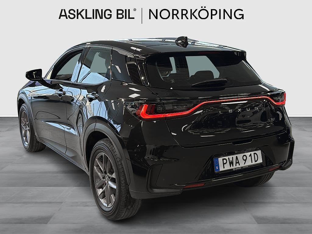 Lexus LBX 2025 - miniatyr 2