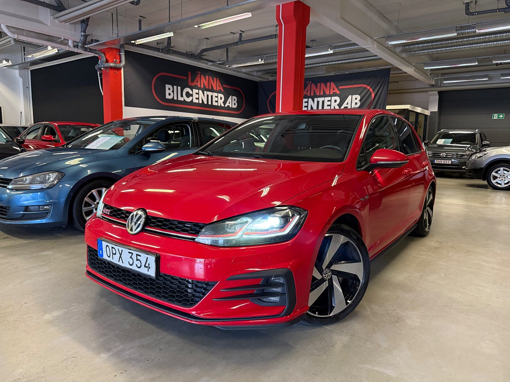 Volkswagen Golf GTI Performance 2.0 TSI Drag Kamera Ny servad Cockpit